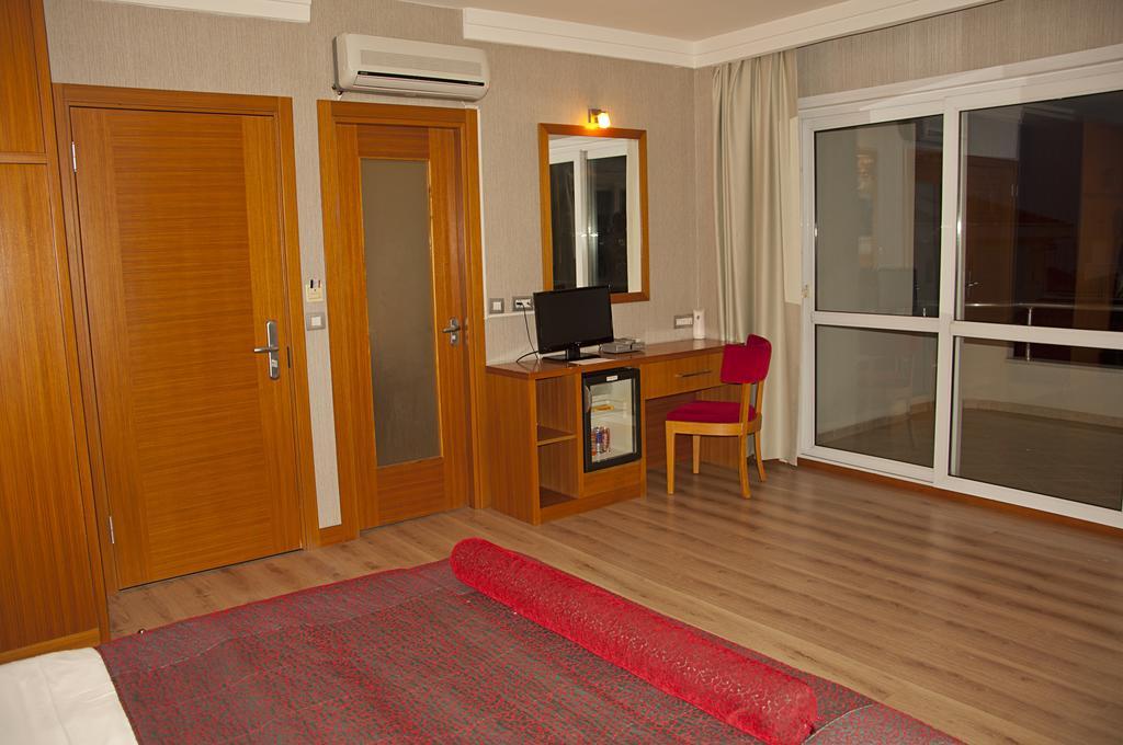 Island Hotel Istambul Exterior foto